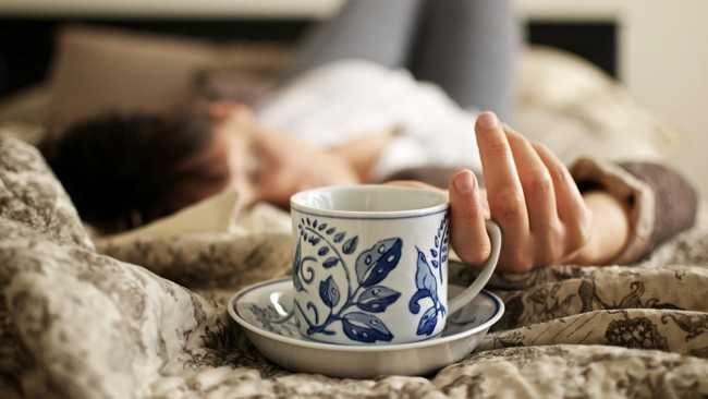 чашка чая в постели