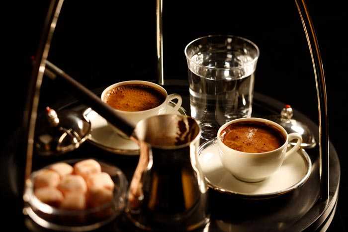 йеменский кофе в чашках